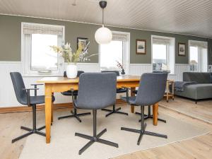 6 person holiday home in Harboøre-By Traum