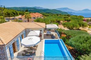 Villa Annita by Villa Plus