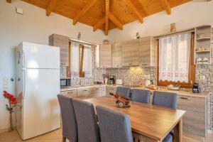 Villa Annita by Villa Plus