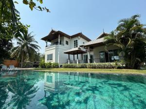 Hermit villa 3BR 4KingBeds 4BA 8Hr Butler