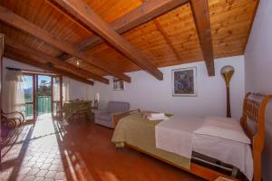 Villa La Verbanina Private Garden - Happy Rentals
