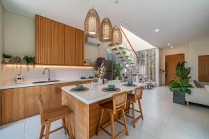 Villa Loom - Contemporary 2BR with Pool in Vibrant Uluwatu