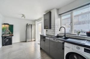 Central Cornwall Home