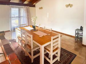 Spacious 4Br Home In Bo Kaap With Mountain And Ocean View 5 min From Cape Town CBD