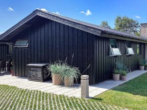 6 person holiday home in Hals