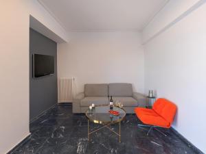 Top-Floor Modern Penthouse with Stunning Sea Views