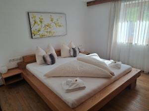 Apartment Wasserfall im Zillertal - Oasis of Peace with Panoramic Terrace, near Fügen