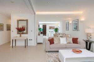 Luxury 4 bed home in Central London
