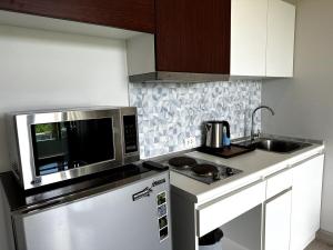 Royal Lee 1 bedroom Apartment