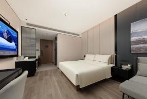 Atour Hotel Hohhot Stadium, Genghis Khan Avenue