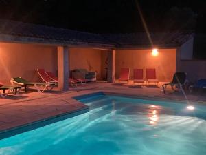 Belle vue avec piscine sécurisée