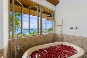 Amaze seaview Villa at Chaweng & 40m Pool