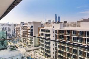 Stylish City Studio with Burj Khalifa View