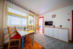 Flex SelfCheckIns 178 - Zagreb - Studio Apartment - Loggia