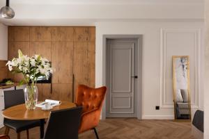 Old Town Kraków by Downtown Apartments