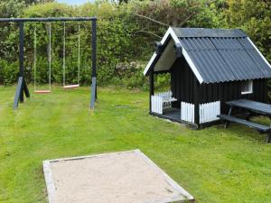 6 person holiday home in Hadsund