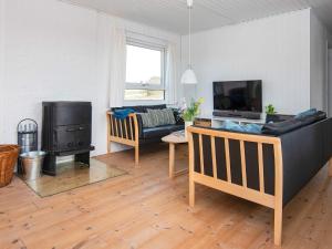 Seaside Serenity at Henne Strand-By Traum