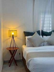 Black Pearl Inside Room