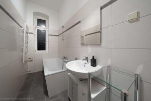 Apt Delmonicos 1 Zimmer Küche Bad Vollausstattung zentral