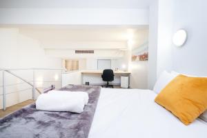 Mutual Heights - Stylish 2-Bedroom Loft