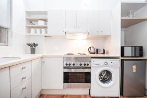 Mutual Heights - Stylish 2-Bedroom Loft