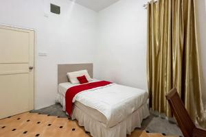 RedDoorz at Kanaka Hostel Tanjung Pinang