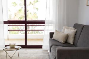 Mare Viva - Seafront with pool by HD