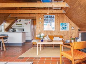 6 person holiday home in Ringkøbing