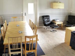 6 person holiday home in LJUNG-By Traum