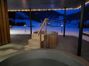 Superior One-Bedroom Apartment with Balcony