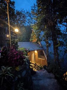 Mochileros Cherry Tree House