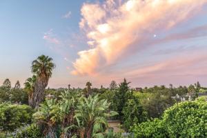 Blouberg Coastal Hideout, Luxury Apartment with a Braai and Parking