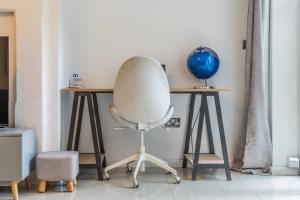 Trendy One Bedroom Apartment