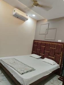 Hotel shree Gajanand palace