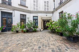 Amazing studio 2P - Place Saint Georges Martyrs