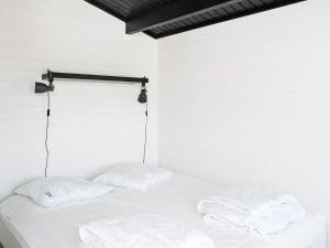 6 person holiday home in Ebeltoft