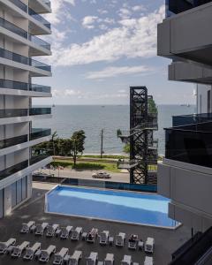 Batumi Studio with Beach Access - by Wehost