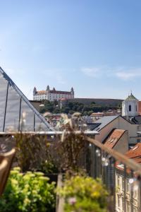 Castle View Luxury Apt in Bratislava Old Town