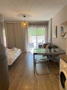 Lovely Agata Studio 501