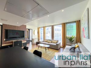 UrbanFlat 128 - Champs-Elysees Iconic Penthouse