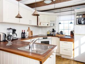 9 person holiday home in Harboøre-By Traum