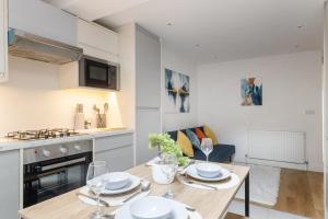 Cosy 2-Bed Flat Kilburn