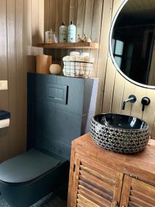 Luxurious Cabin with Hot tub