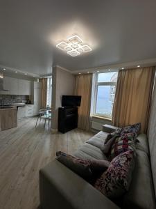 Квартира з видом на море