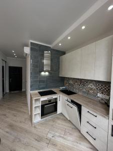 Квартира з видом на море