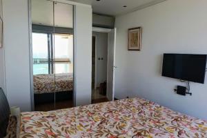 Apartment 3P with pool & sea view