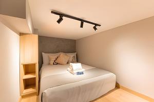 Easy Star - Lindo apto com Mezanino próx a Estação Brooklin - YY01I