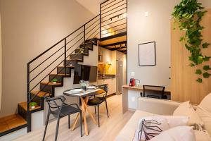 Easy Star - Lindo apto com Mezanino próx a Estação Brooklin - YY01I