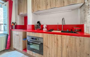 Nice Home In Barjac With Wifi