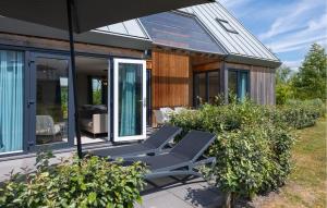 3 Bedroom Amazing Home In Kamperland